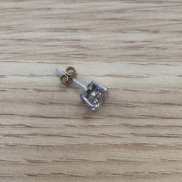 One 3 ct. size (approx) cubic zirconia stud. Super sparkly! - Picture 9 of 16